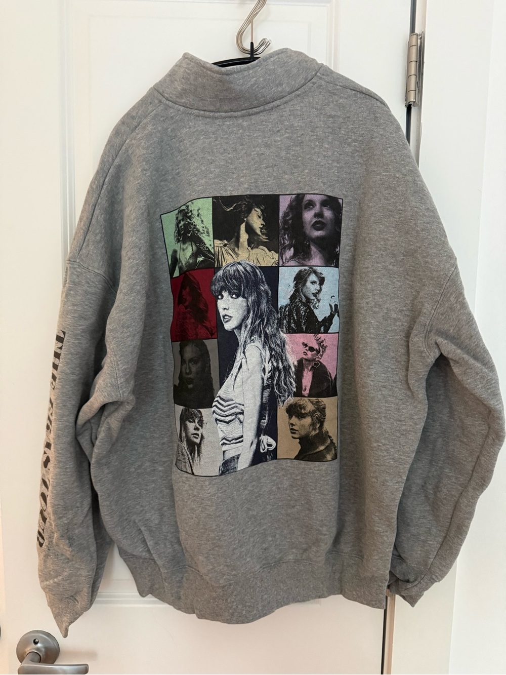 Taylor Swift Eras Tour Half Zip XL
